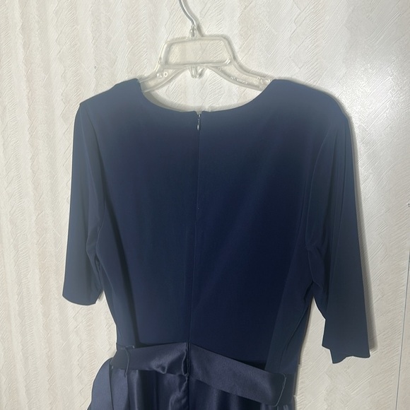 🦋 🆕 ALEX EVENINGS gown Dress with Jersey Bodice with Satin Skirt size 12 - Picture 12 of 15